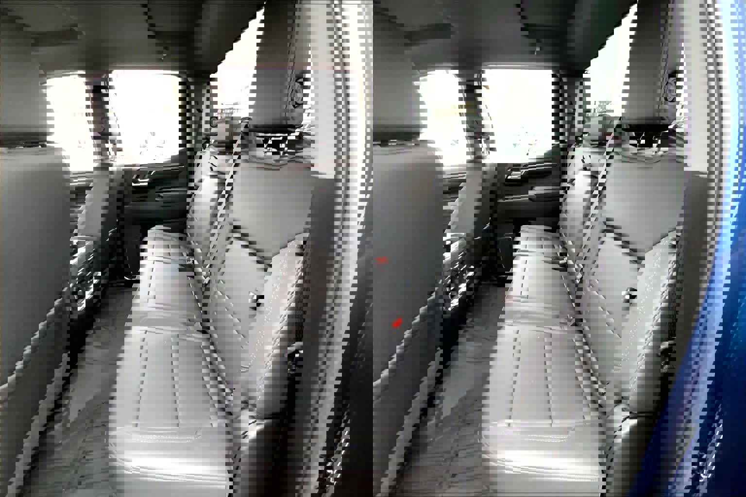 Used 2023 GMC Sierra 1500 SLT w/ SLT Convenience Package image 19