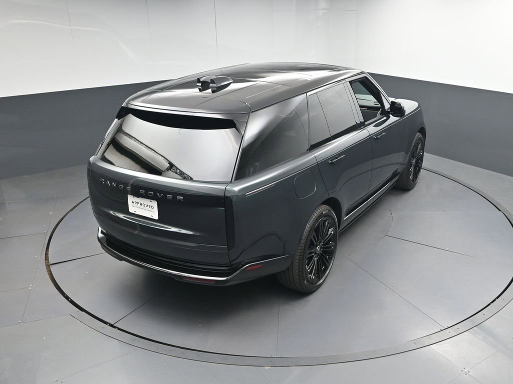 Used 2025 Land Rover Range Rover SE AWD/4WD image 36