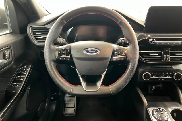 Used 2025 Ford Escape ST-Line image 12