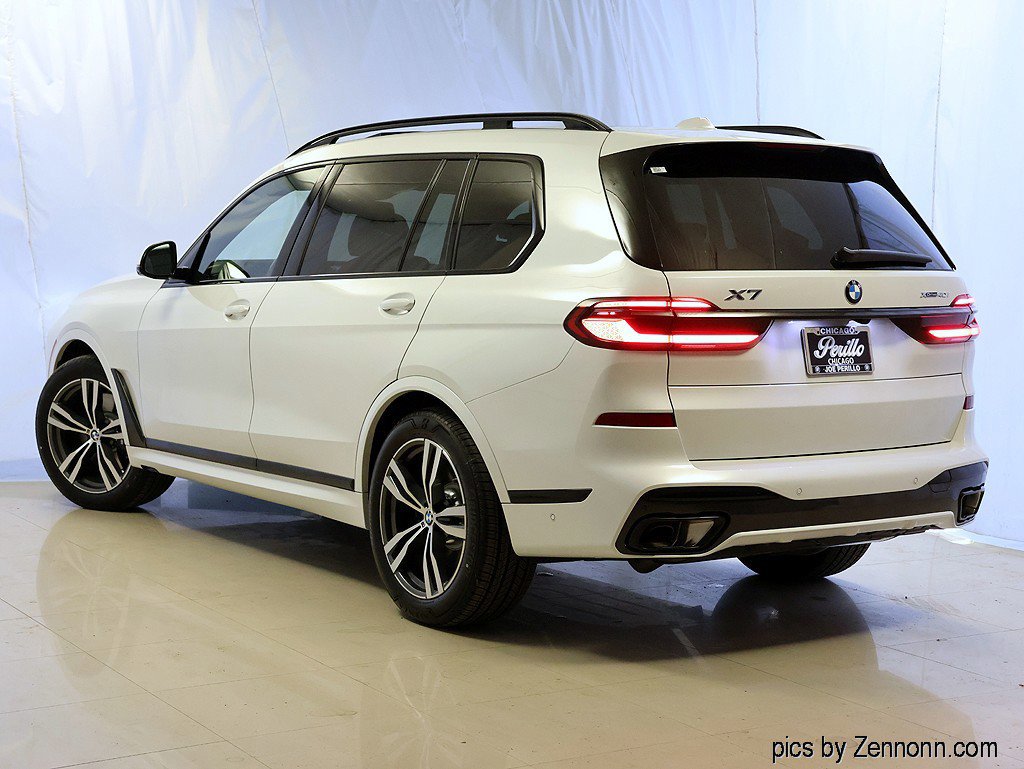 Used 2026 BMW X7 xDrive40i AWD/4WD image 3