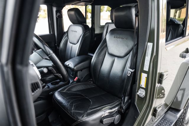 Used 2016 Jeep Wrangler Unlimited Sahara w/ Max Tow Package image 2