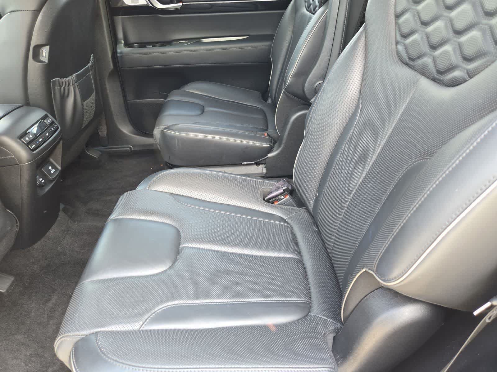 Used 2021 Hyundai Palisade Limited FWD image 19