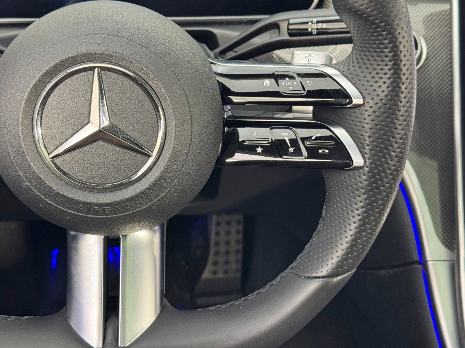 Used 2022 Mercedes-Benz C 300 Sedan w/ AMG Line w/ Night Package image 25