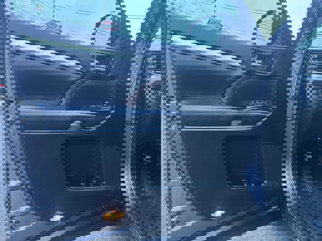 Used 2019 Toyota Highlander XLE image 9