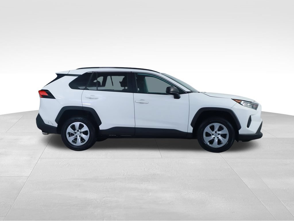 Used 2020 Toyota RAV4 LE w/ Carpet Mat Package AWD/4WD image 12