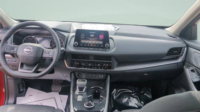 New 2026 Nissan Rogue SV w/ Cold Weather Package AWD/4WD image 24