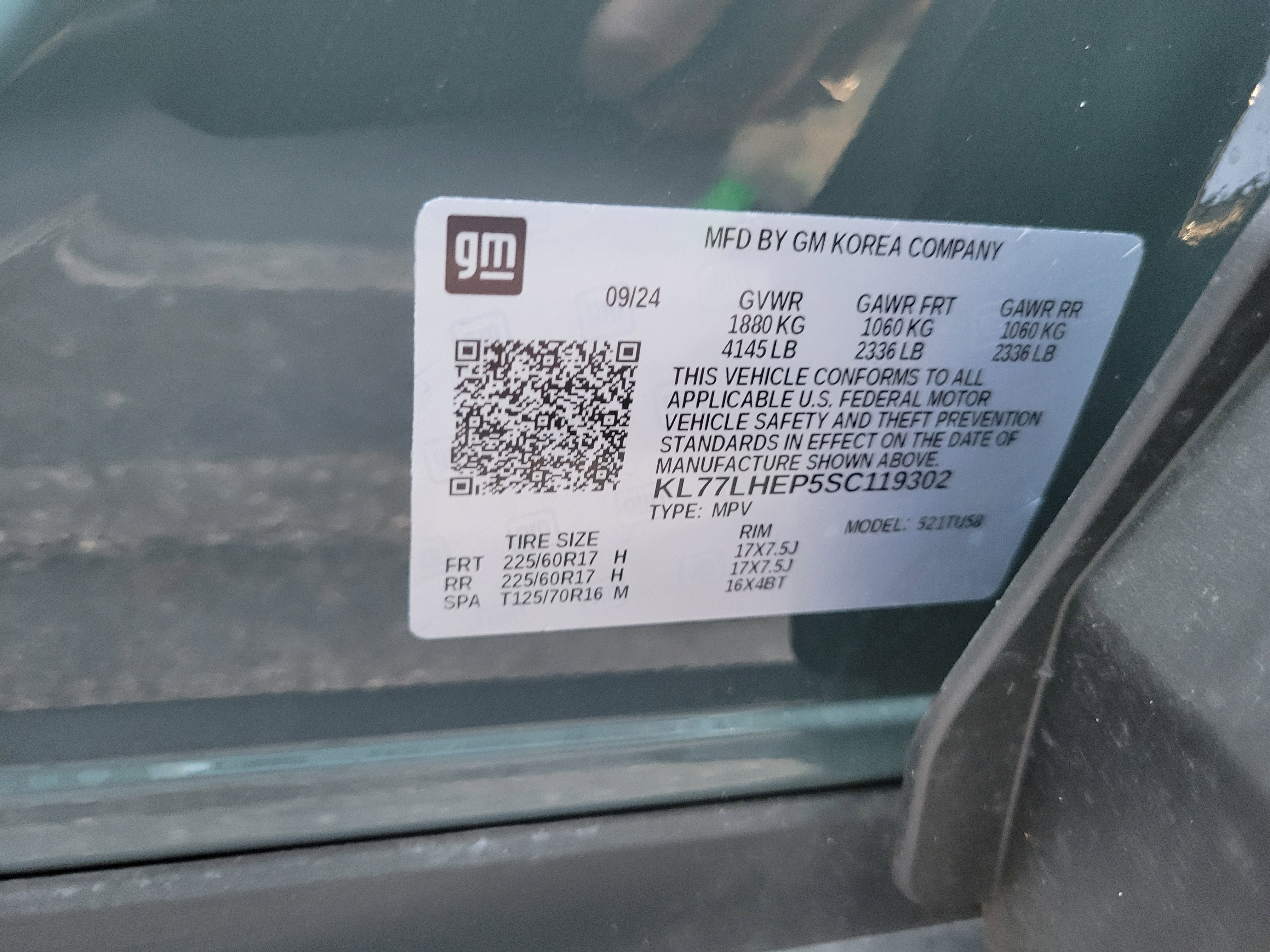 Used 2025 Chevrolet Trax LT image 28