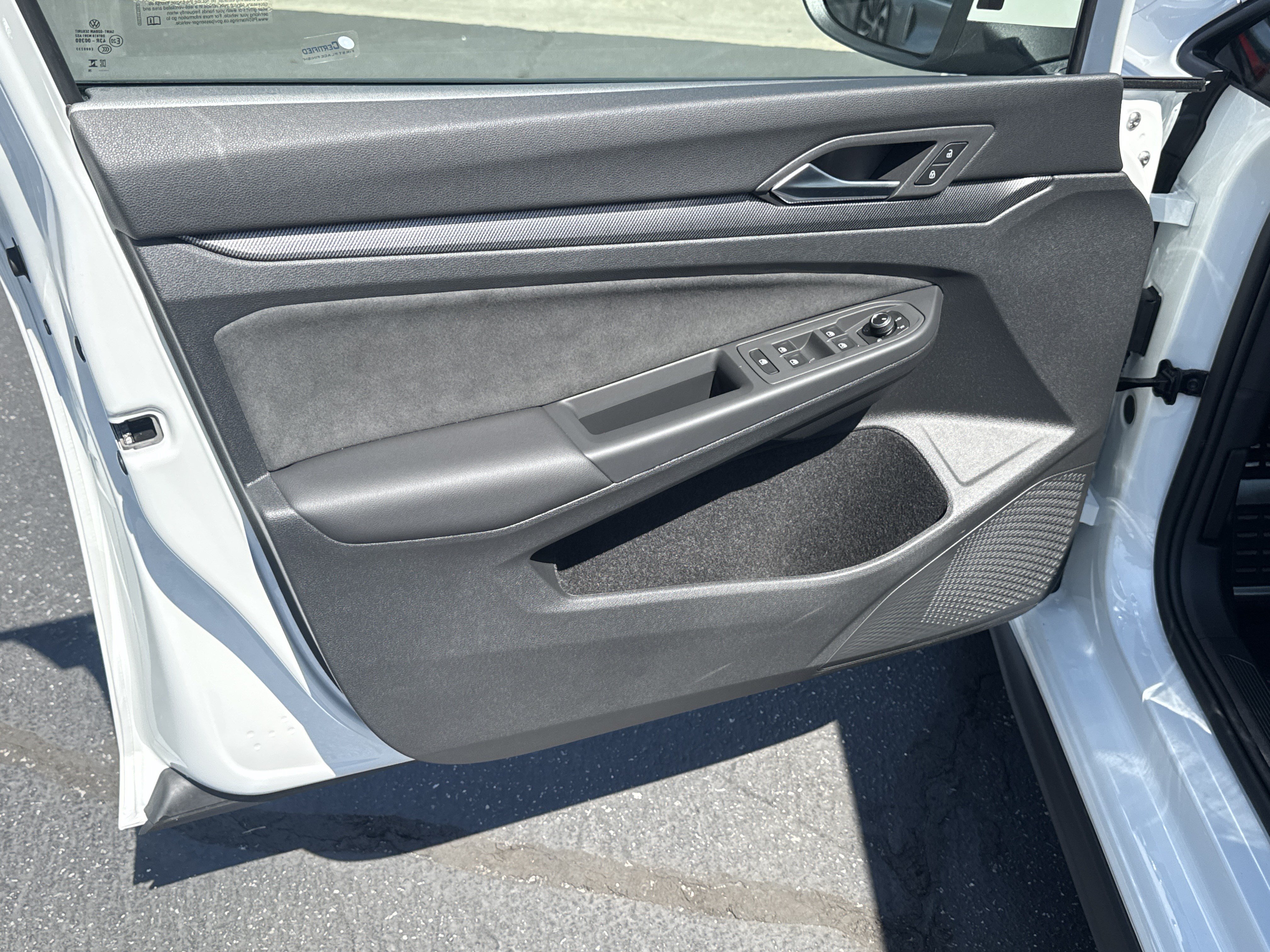New 2026 Volkswagen Golf SE FWD image 12