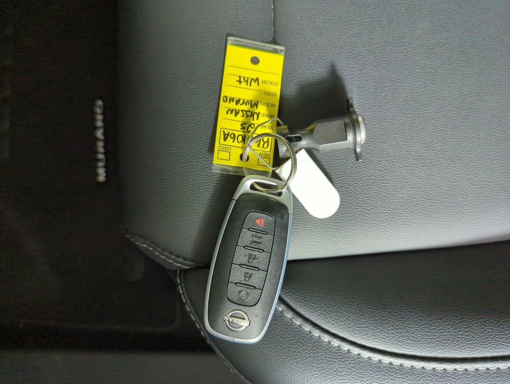 Used 2025 Nissan Murano SV image 23