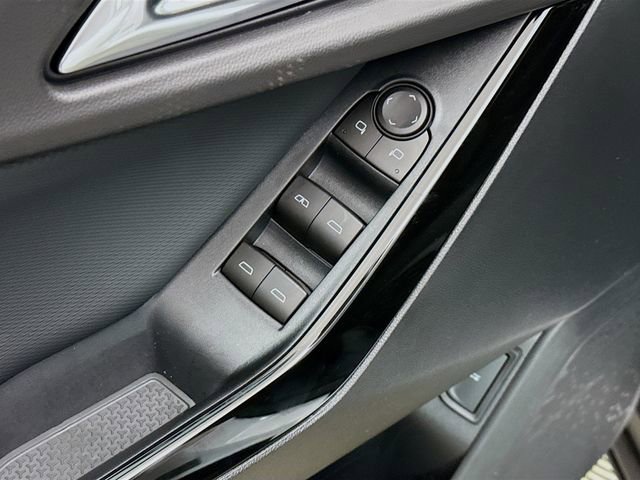 New 2026 Chevrolet Equinox LT w/ Convenience Package II image 19