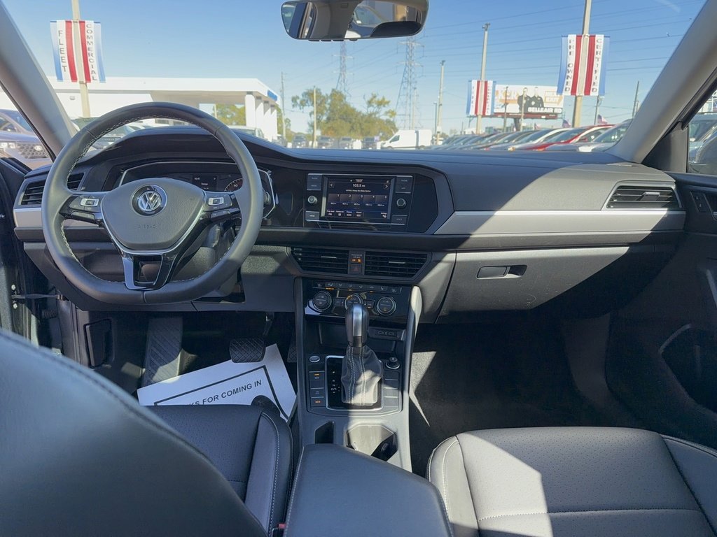 Used 2021 Volkswagen Jetta SE image 29