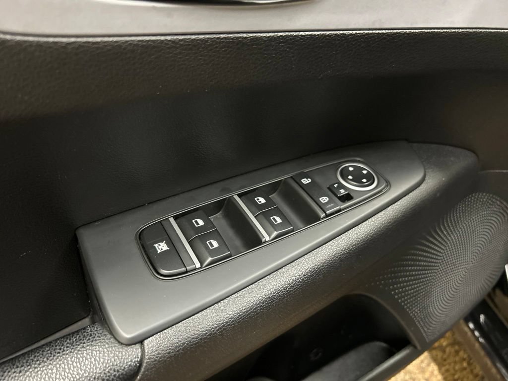 Used 2023 Kia Forte LXS FWD image 25