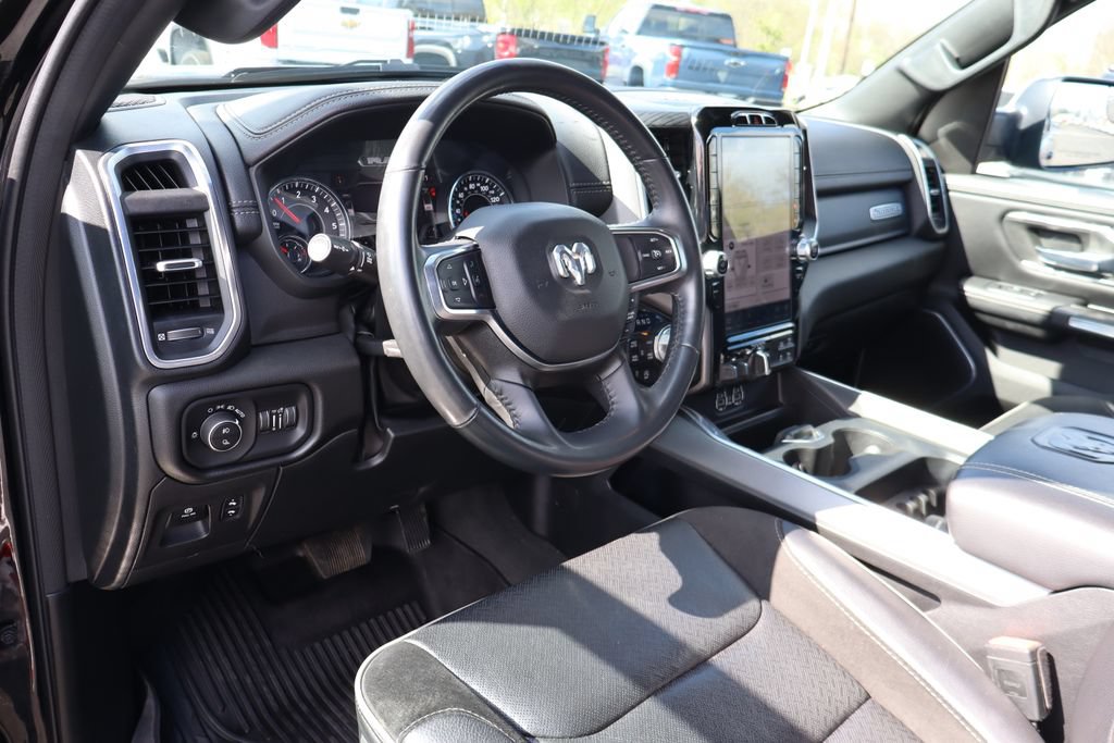 Used 2023 RAM 1500 Laramie AWD/4WD image 5