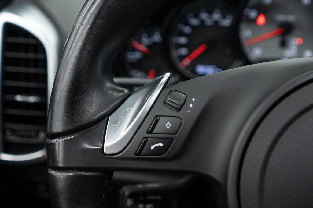 Used 2014 Porsche Cayenne S AWD/4WD image 20