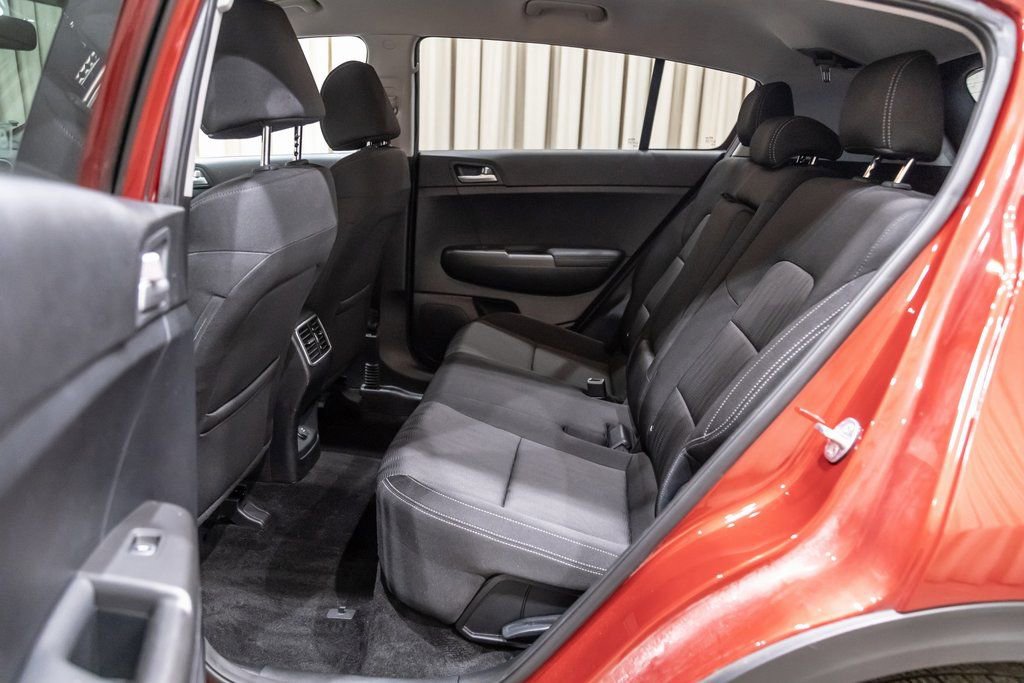 Used 2019 Kia Sportage LX image 11
