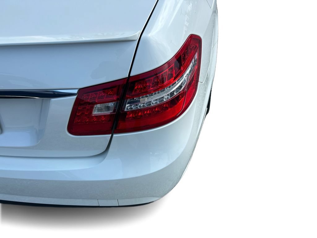 Used 2013 Mercedes-Benz E 350 Sedan image 34