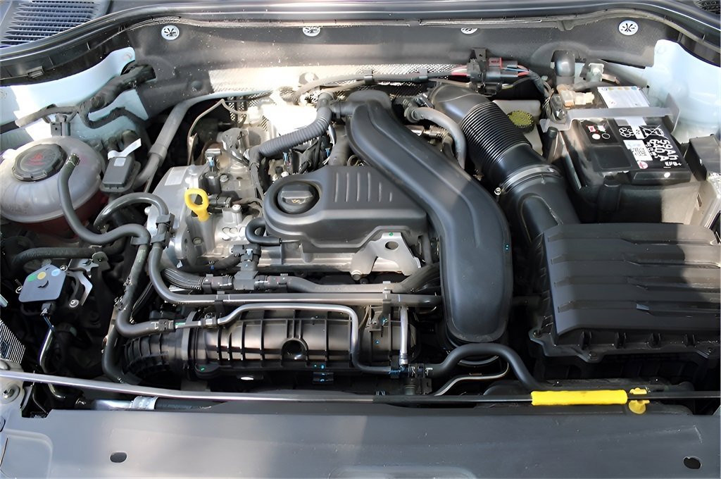 Used 2025 Volkswagen Taos SE image 31