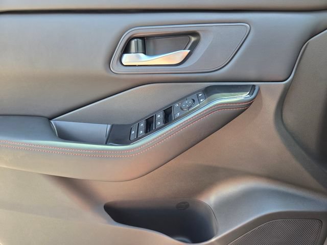 New 2026 Nissan Rogue SV AWD/4WD image 23