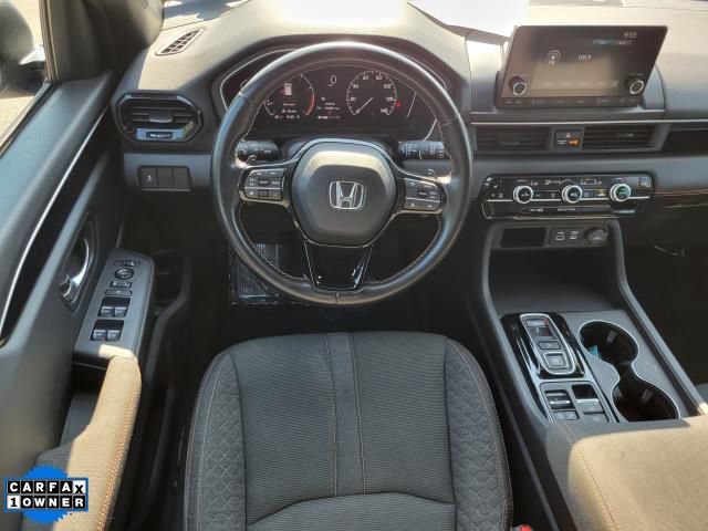 Used 2023 Honda Pilot Sport image 13