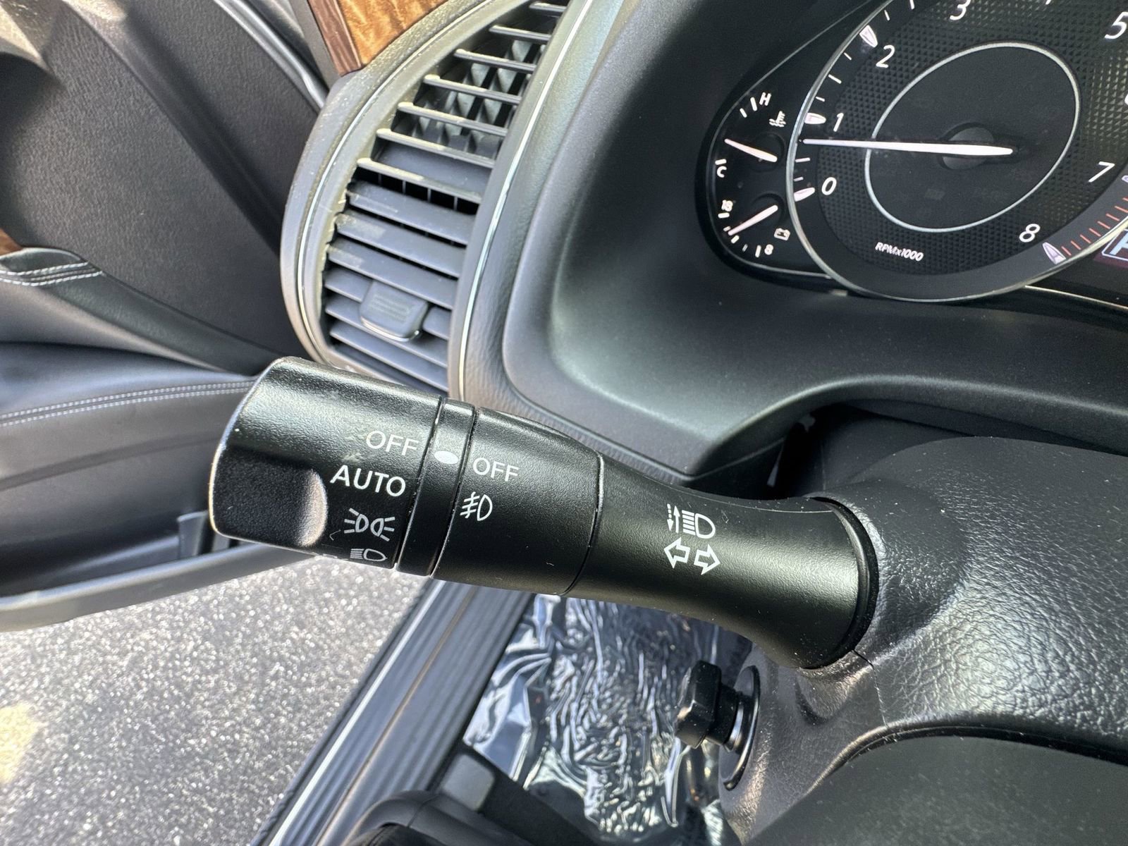 Used 2017 Nissan Armada SL w/ Moonroof Package image 22