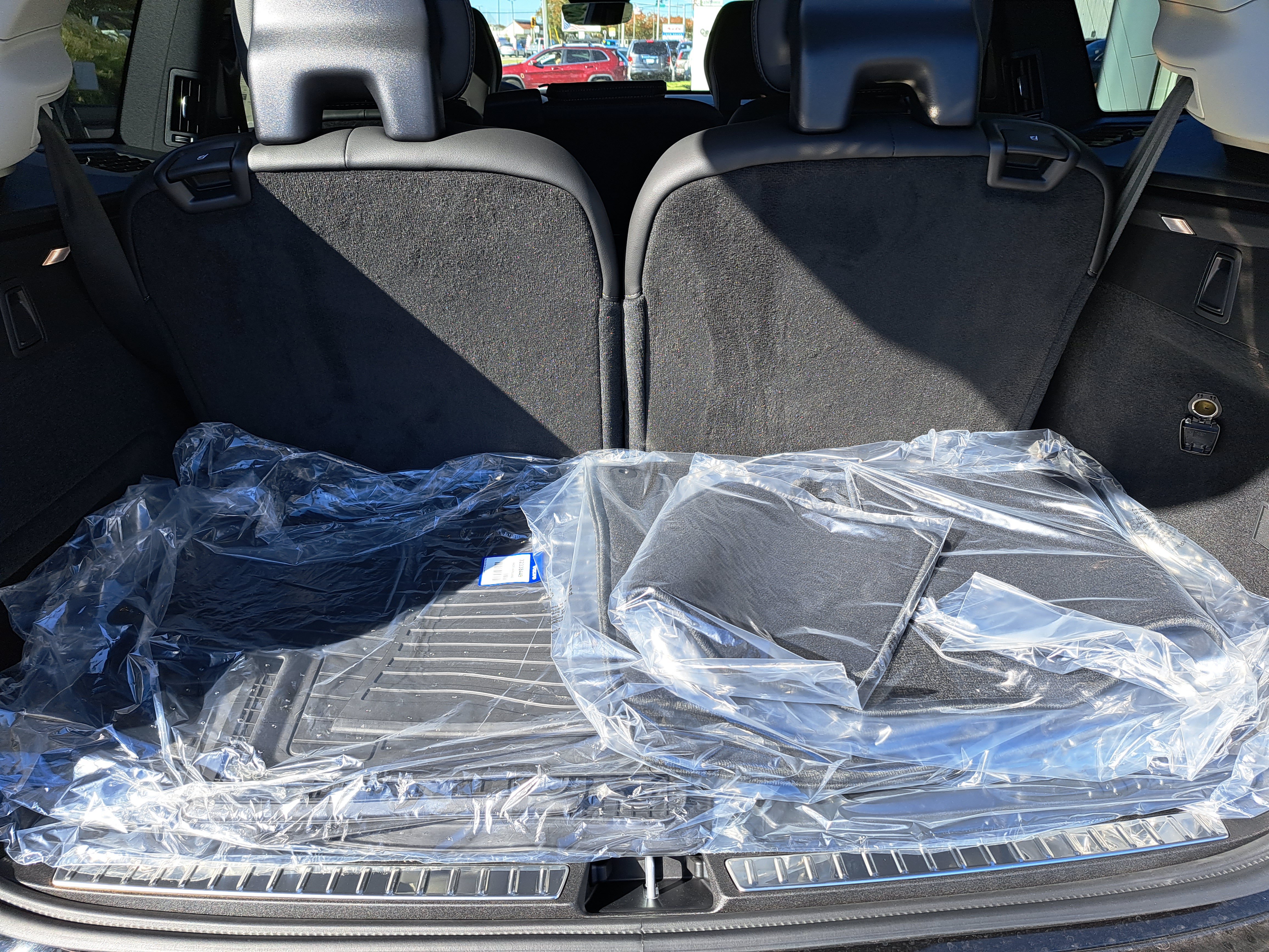 New 2026 Volvo XC90 B6 Ultra w/ Protection Package AWD/4WD image 8