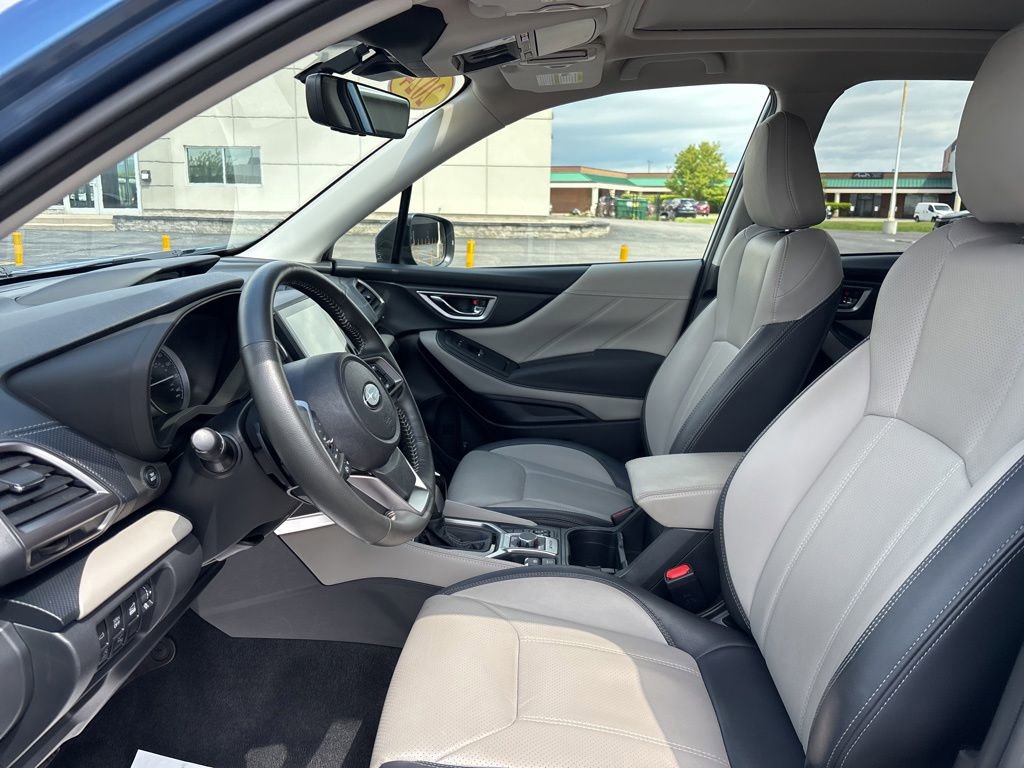 Used 2024 Subaru Forester Limited AWD/4WD image 32