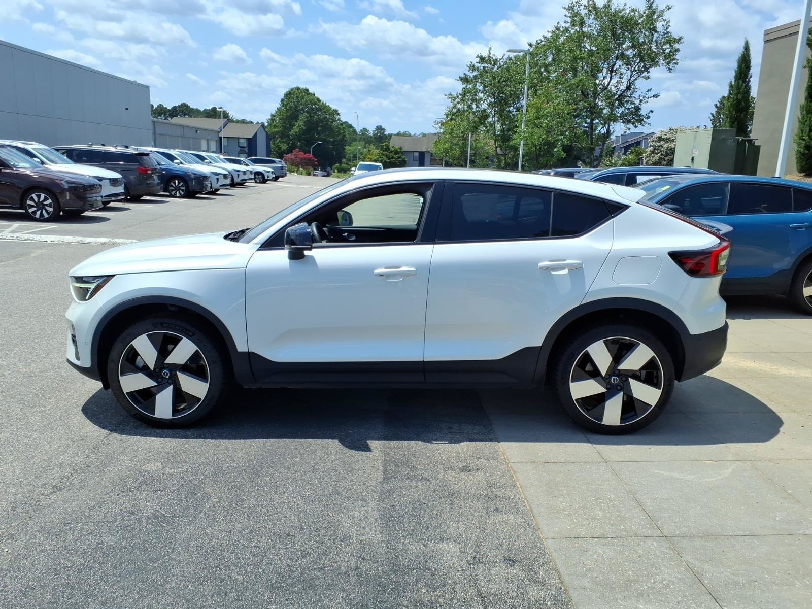 Certified 2023 Volvo C40 P8 Recharge Ultimate AWD/4WD image 24