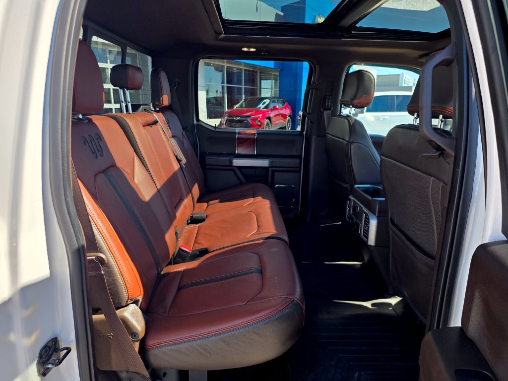 Used 2018 Ford F350 King Ranch w/ King Ranch Ultimate Package AWD/4WD image 9