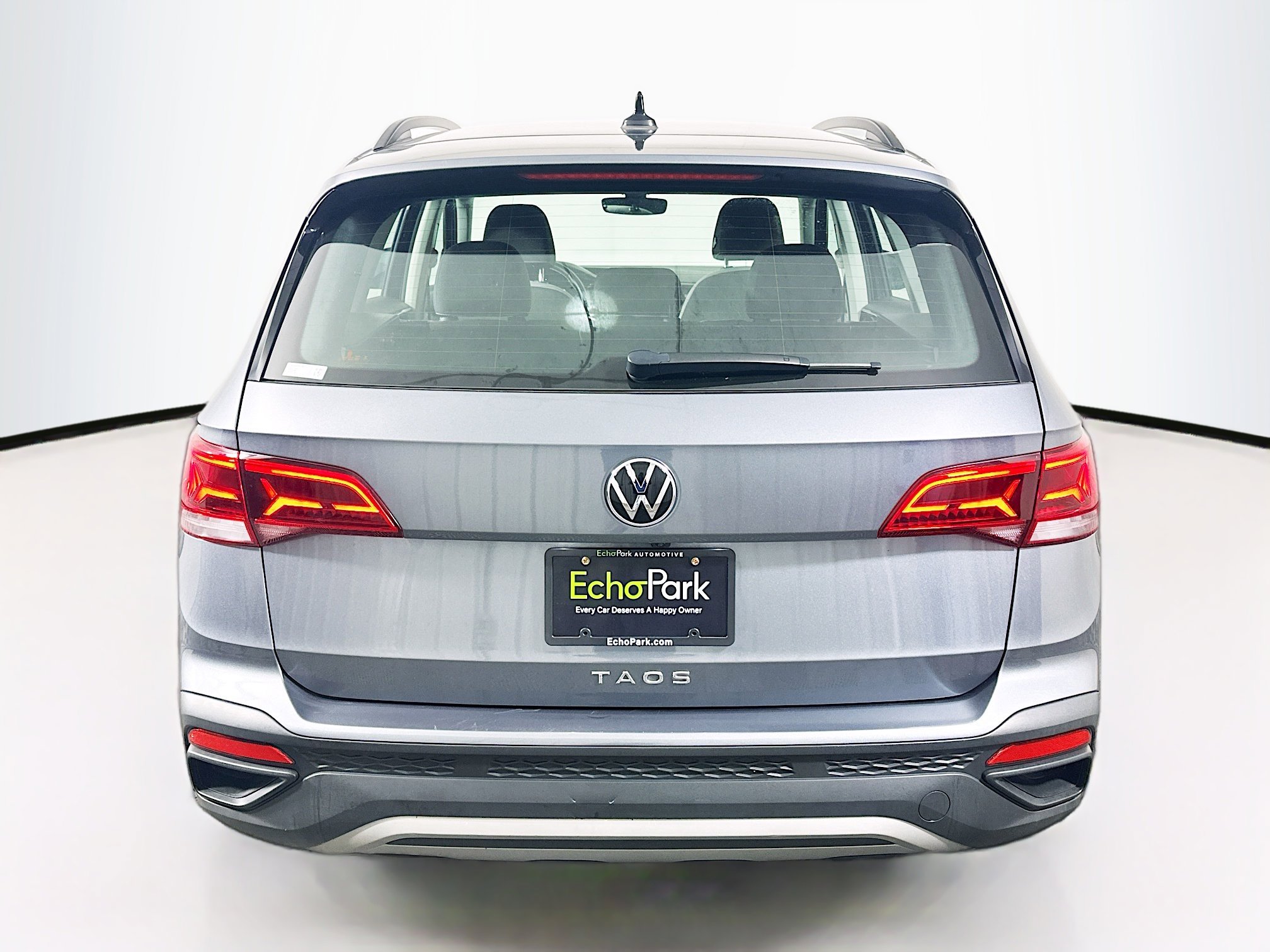 Used 2024 Volkswagen Taos S image 7