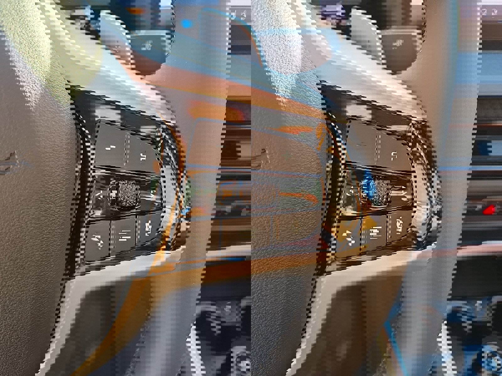 Certified 2025 BMW 330i xDrive Sedan image 24