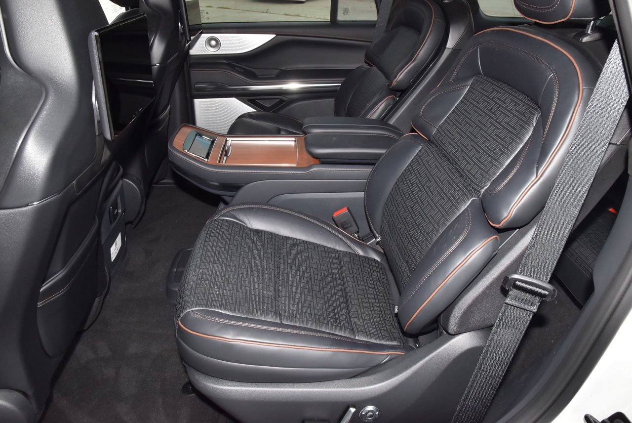New 2027 Lincoln Navigator Black Label AWD/4WD image 14