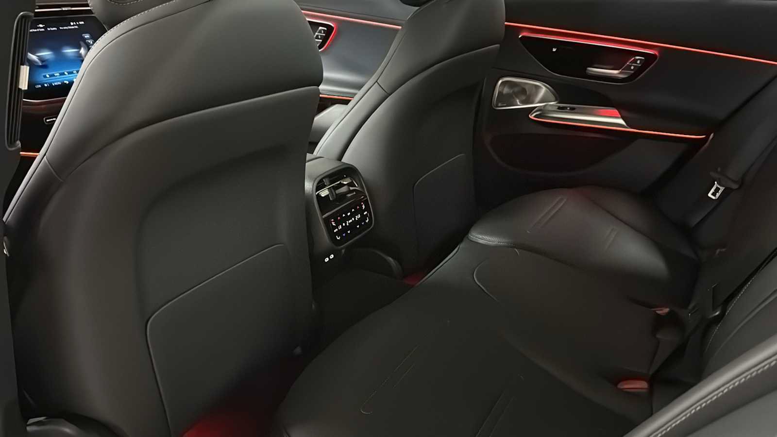 New 2026 Mercedes-Benz E 53 AMG e 4MATIC Wagon image 31