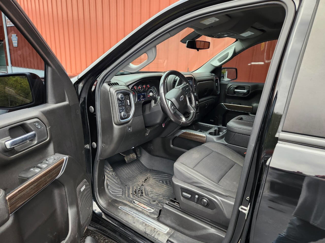 Used 2022 Chevrolet Silverado 1500 LT Trail Boss w/ Convenience Package II image 30