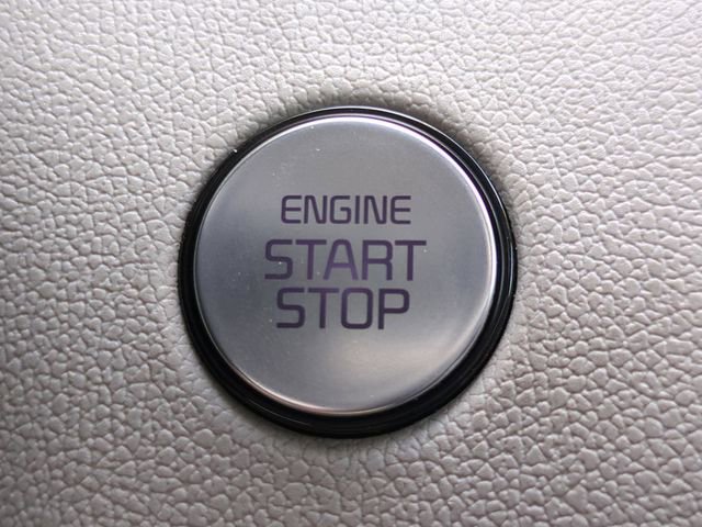 Used 2023 Kia Sorento S image 27