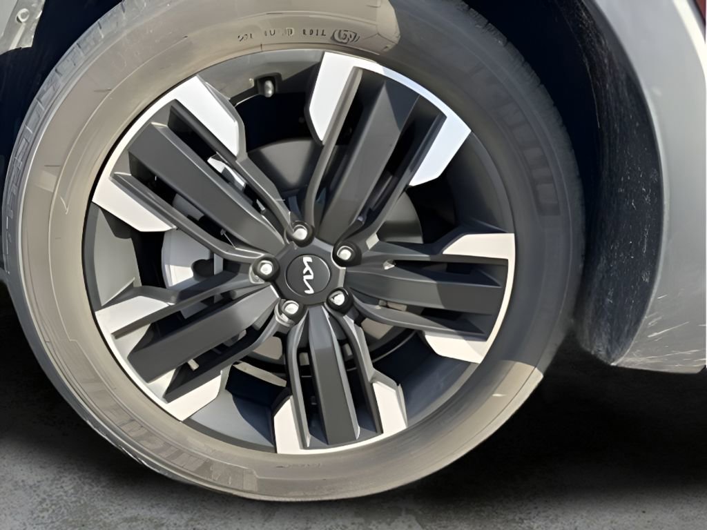 Used 2024 Kia Telluride SX w/ Towing Package image 22