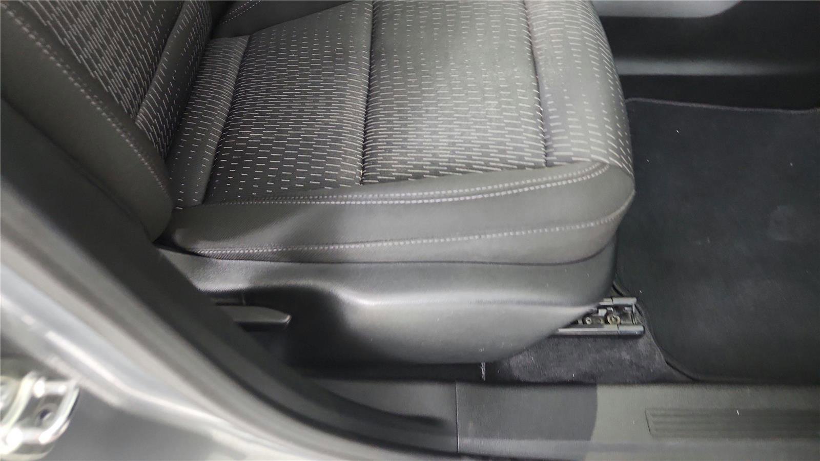 Used 2025 Chevrolet Equinox LT AWD/4WD image 21