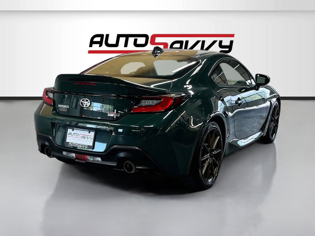 Used 2025 Toyota GR86 Hakone Edition RWD image 7