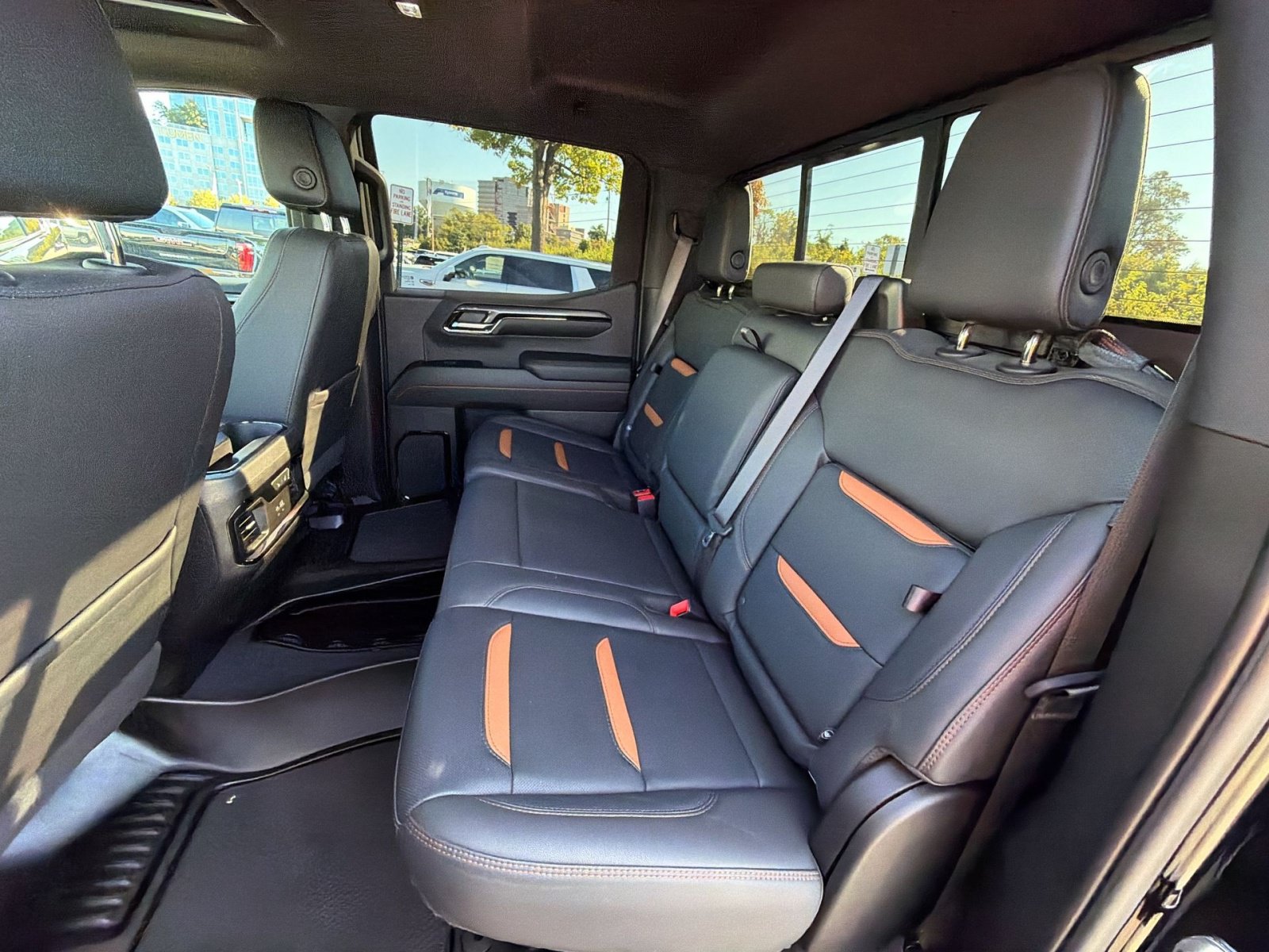 Used 2024 GMC Sierra 1500 AT4 w/ Technology Package AWD/4WD image 25