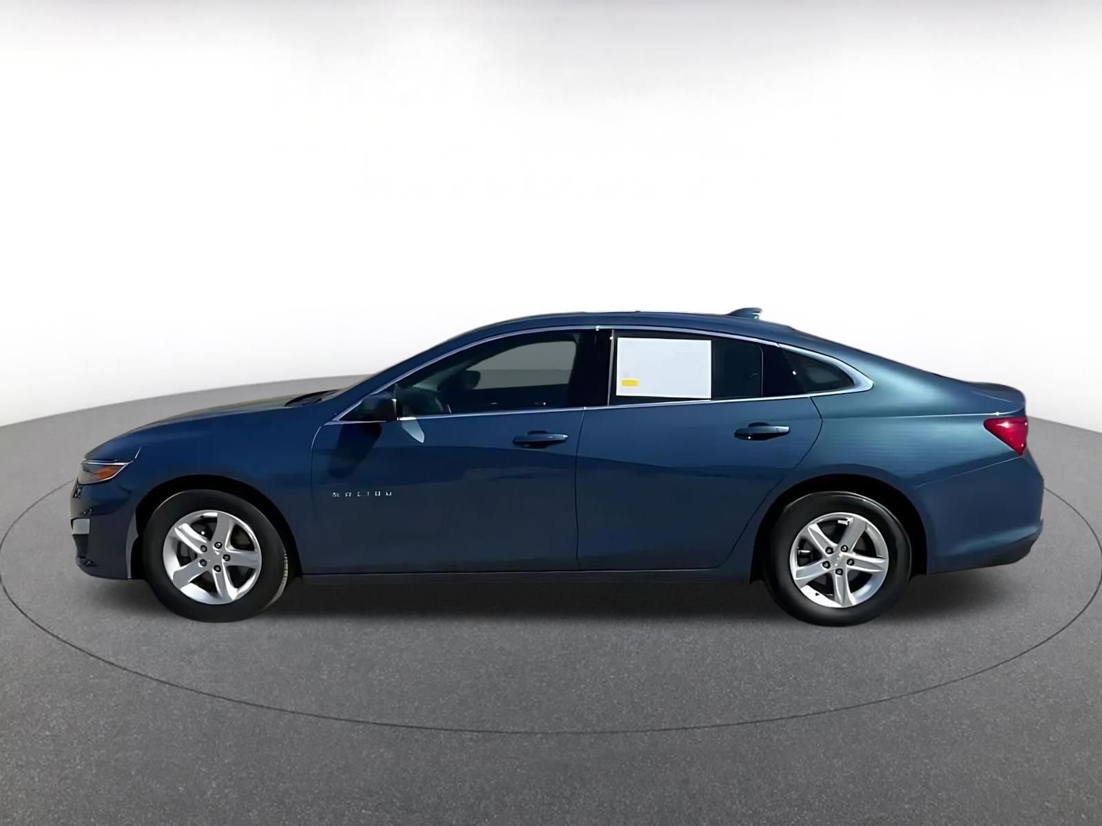 Used 2024 Chevrolet Malibu LT image 9