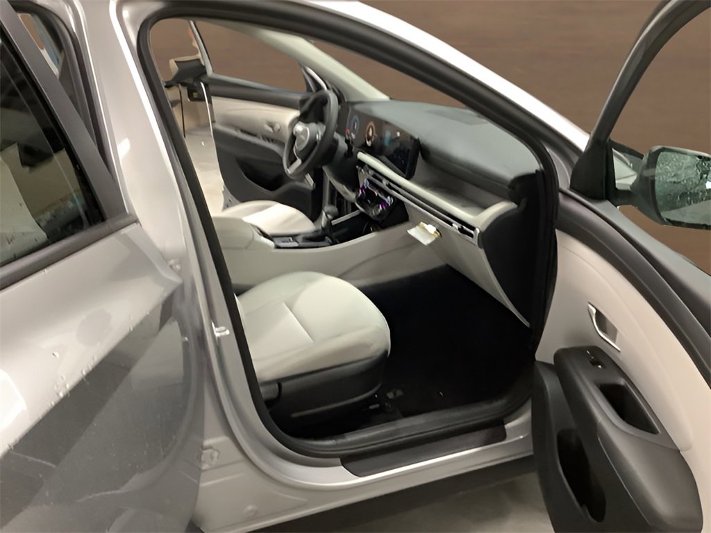 Used 2025 Hyundai Tucson SEL image 12