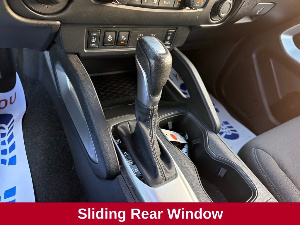 Used 2024 Nissan Frontier SV w/ SV Convenience Package image 44