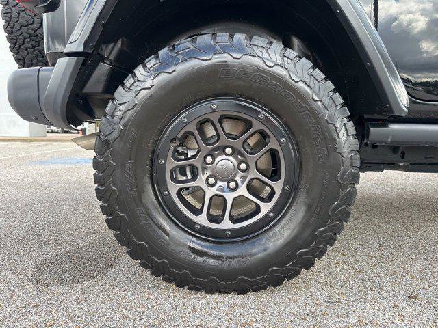 Certified 2023 Jeep Wrangler Unlimited Rubicon w/ Xtreme 35 Tire Package image 56