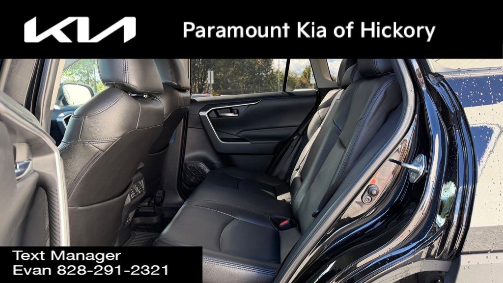 Used 2023 Toyota RAV4 AWD Hybrid image 27