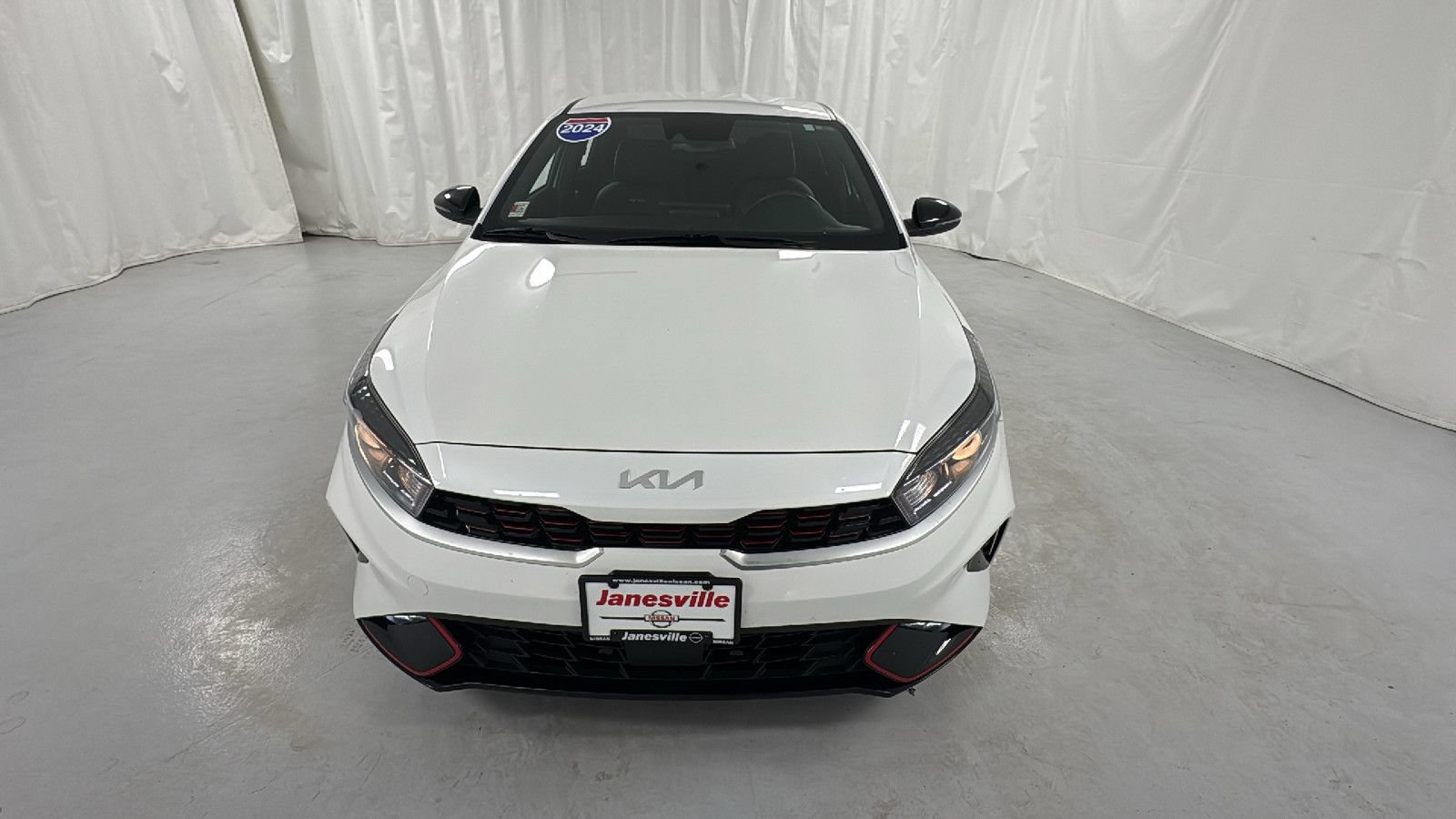 Used 2024 Kia Forte GT-Line FWD image 8