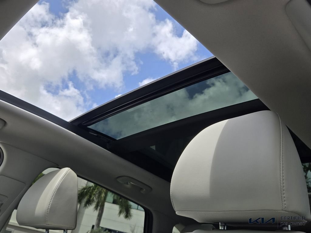 Certified 2025 Kia Sorento X-Line EX image 23