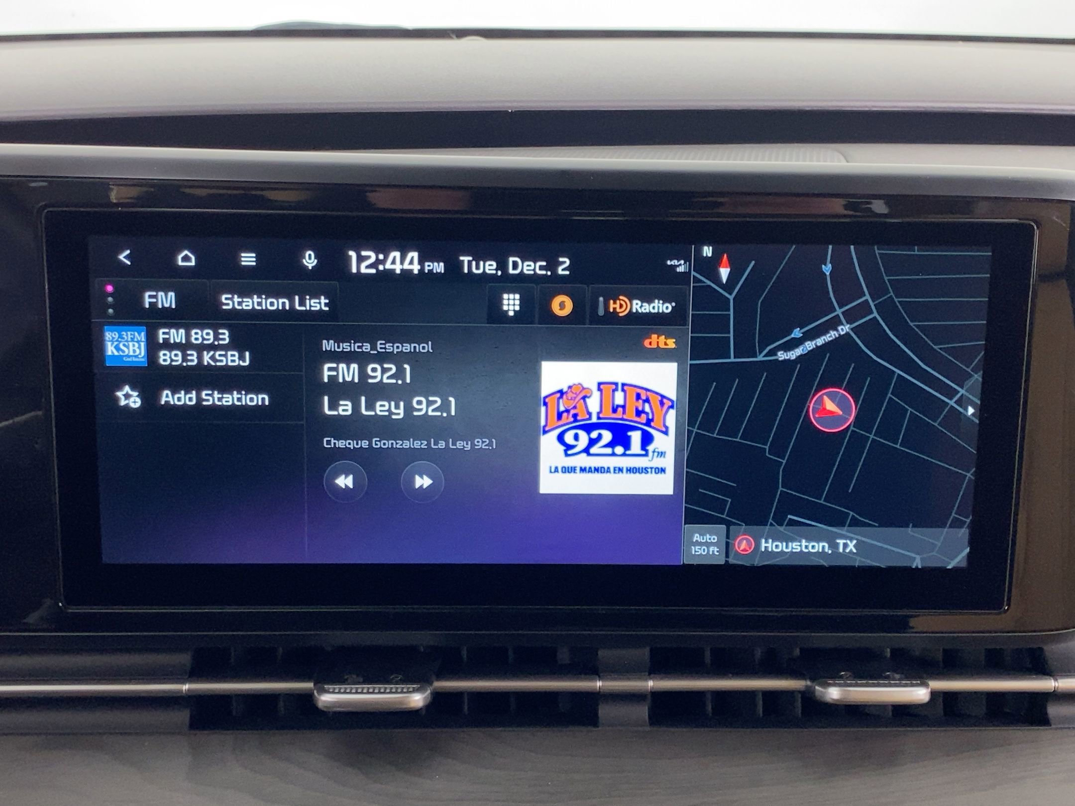 Used 2024 Kia Carnival EX image 23