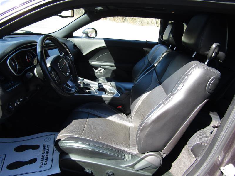 Used 2015 Dodge Challenger SXT Plus w/ Driver Convenience Group image 11