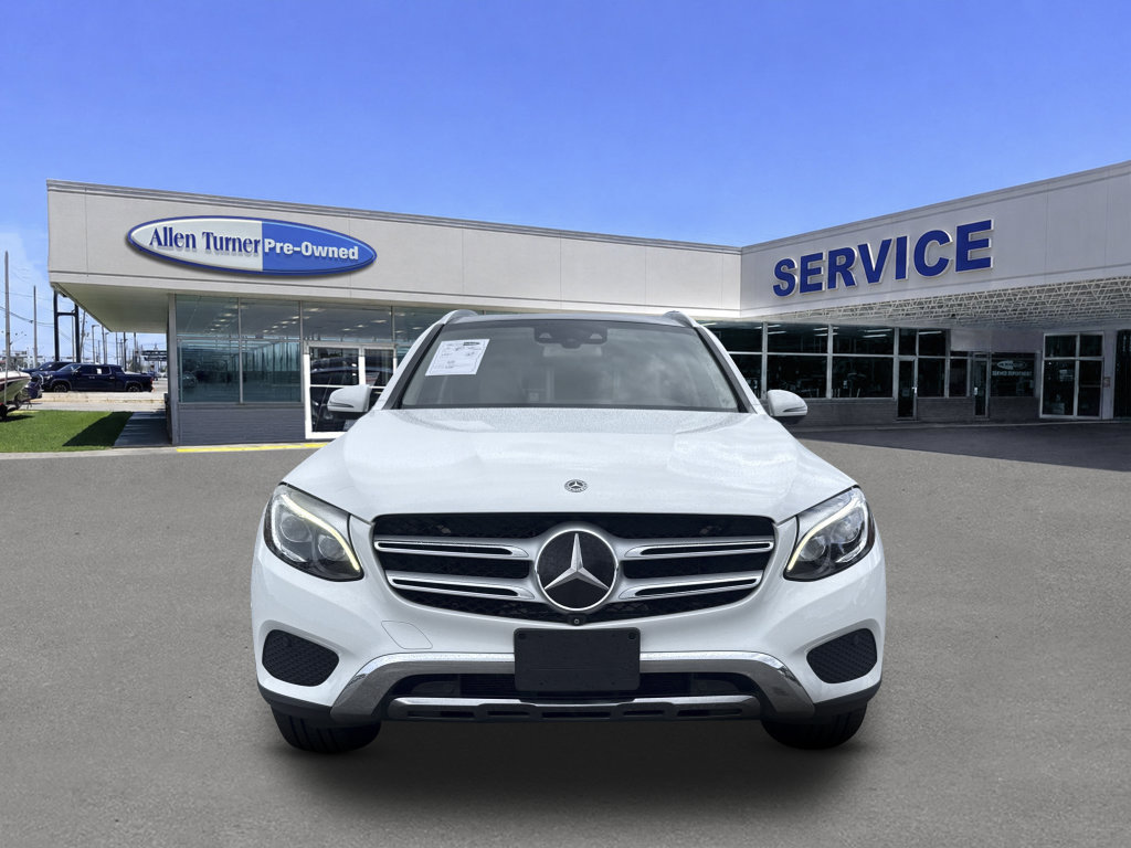 Used 2018 Mercedes-Benz GLC 300 4MATIC image 3