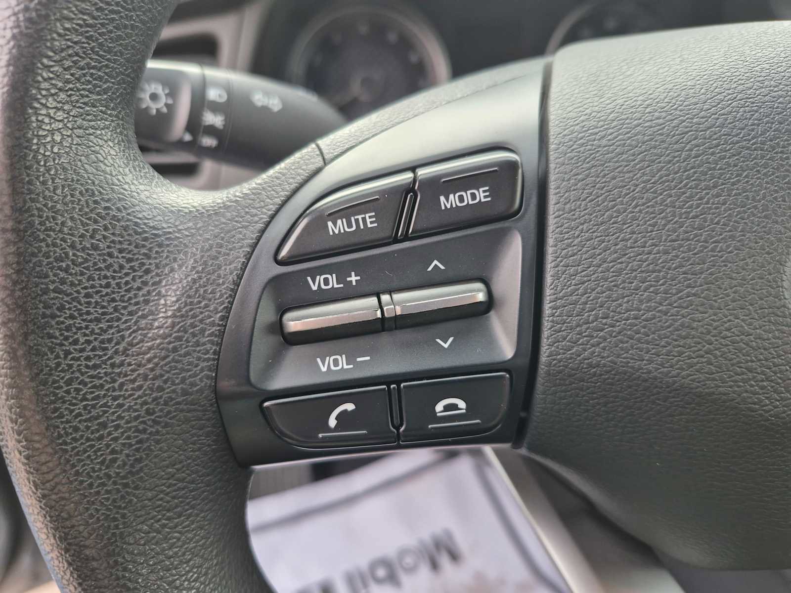 Used 2019 Hyundai Elantra SE w/ Cargo Package image 14