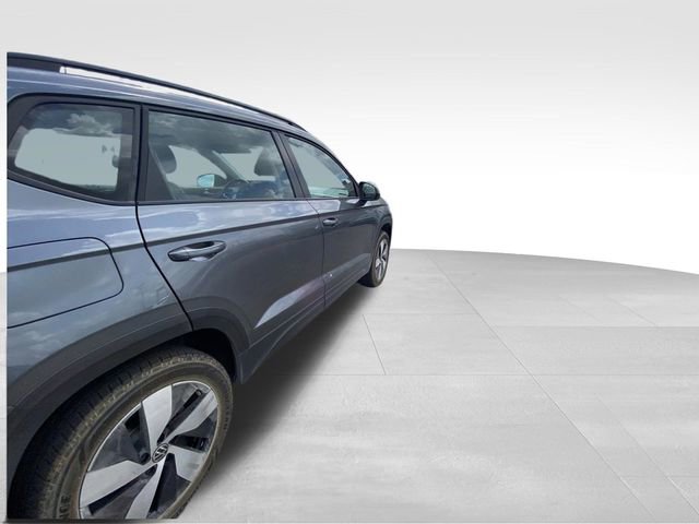Used 2025 Volkswagen Taos S image 10